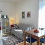 Apartment 15, Con Posto Auto Genoa