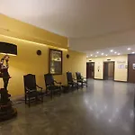 15, Con Posto Auto Apartment