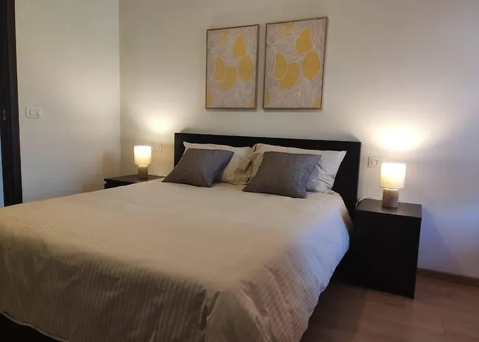 15, Con Posto Auto 아파트 *