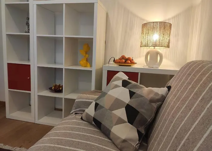 15, Con Posto Auto 아파트