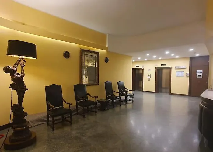 15, Con Posto Auto 아파트