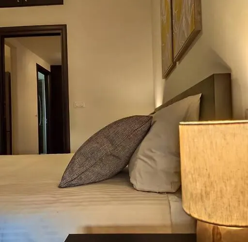 15, Con Posto Auto * 제노바