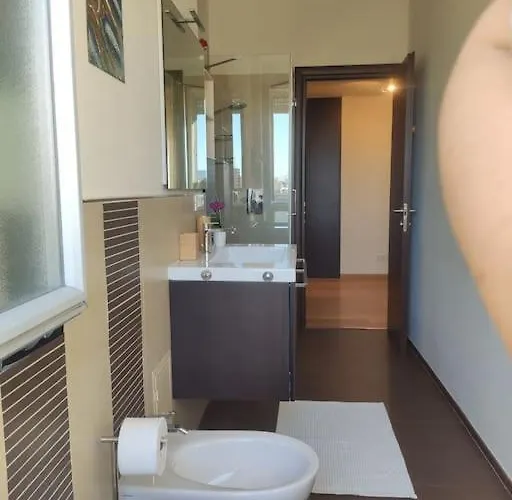 15, Con Posto Auto Lejlighed Genova