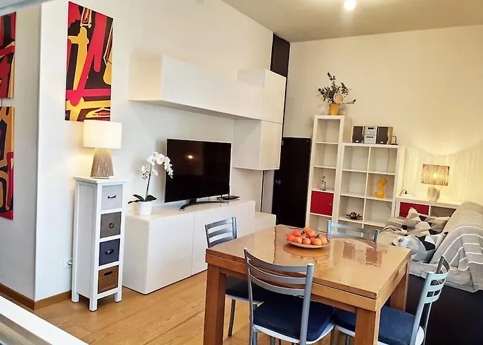 아파트 15, Con Posto Auto *