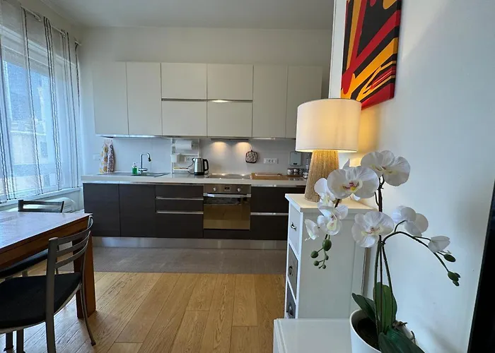 15, Con Posto Auto 제노바