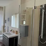 15, Con Posto Auto * ג'נובה